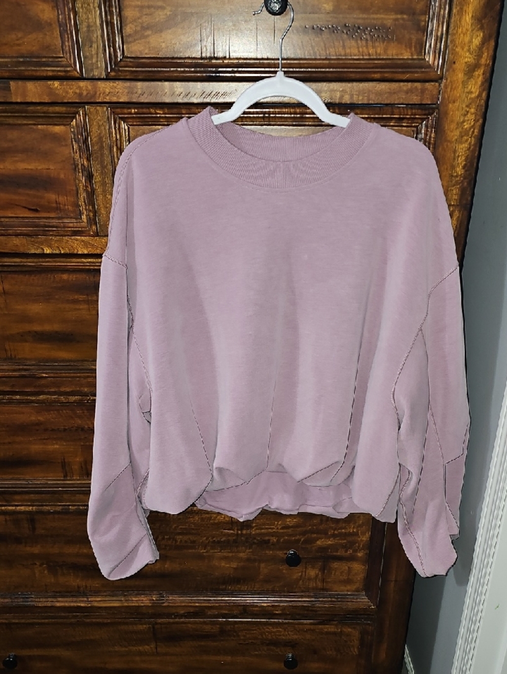 Lululemon Softstreme Voluminous-Sleeve Pullover, Rare! Sz Medium, Purple!